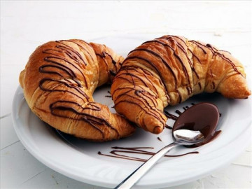 Круассан с шоколадом